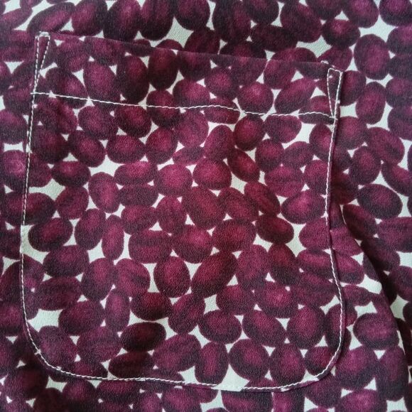 Talbots Burgundy Red Coffee Bean All Over Print Button Down Shirt Women's Medium - Picture 9 of 13